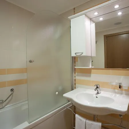 Gt Emerald Resort & Spa Apartments Apartment *